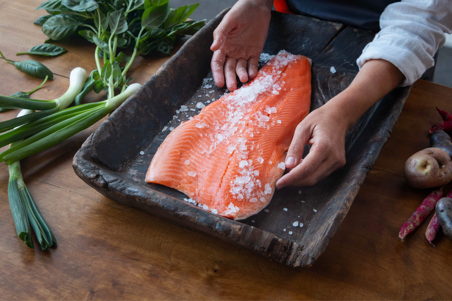 Caja de 10kg de Filete Premium Salmón Atlántico con piel.